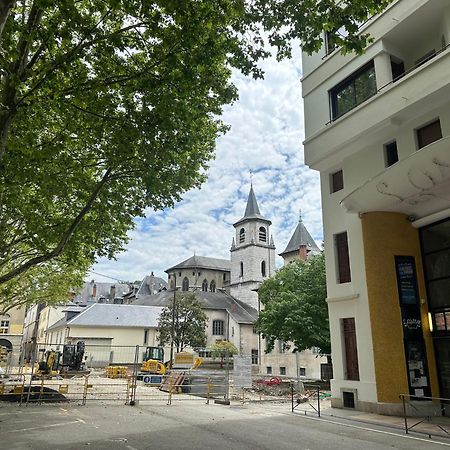 Apartamento Ma Terrasse Sur Le Musee Chambéry Exterior foto