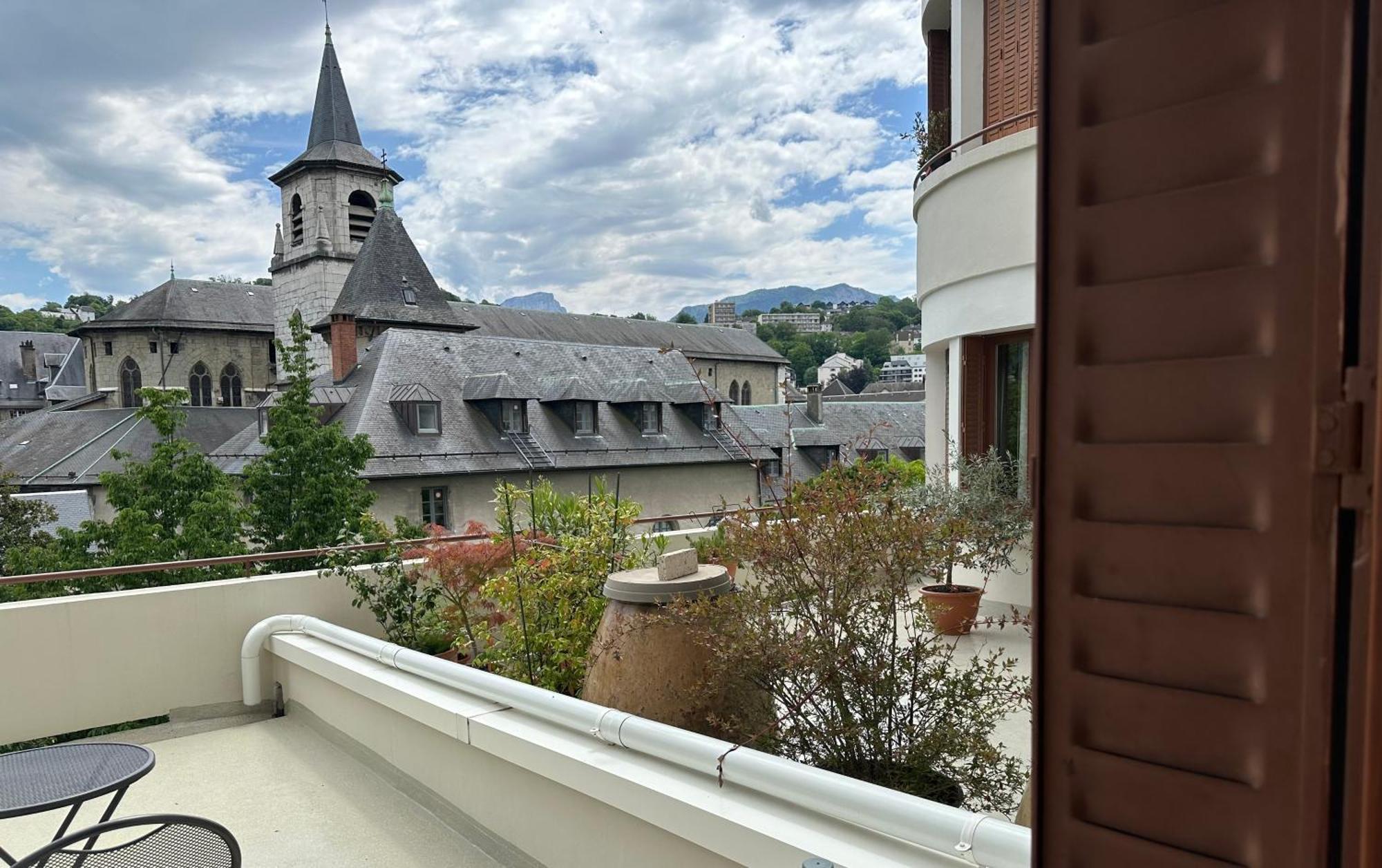 Apartamento Ma Terrasse Sur Le Musee Chambéry Exterior foto